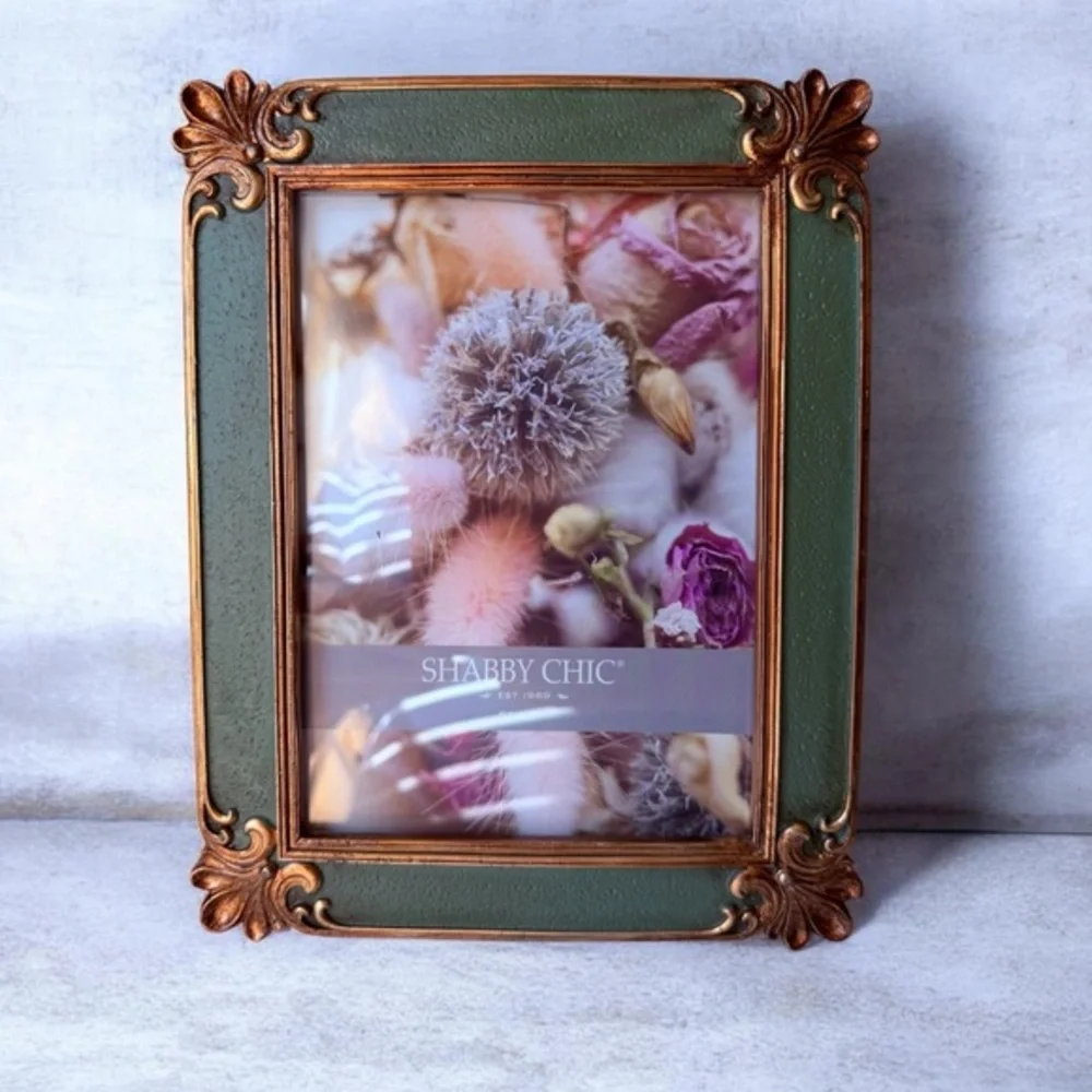 Shabby Chic Green and Gold Ornate Decorative Picture Frame